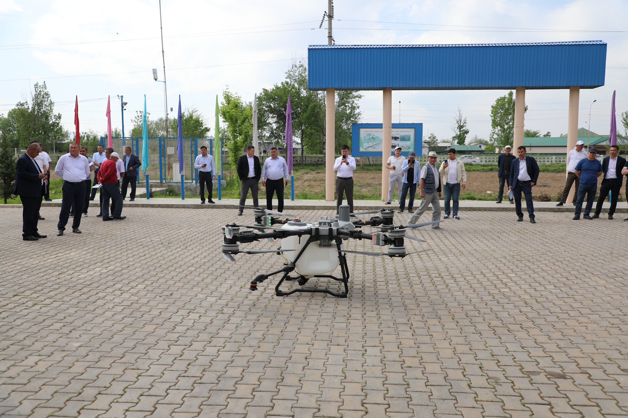 МАҚТААРАЛДА АГРОӨНЕРКӘСІП КЕШЕНІН ДАМЫТУ ЖӘНЕ КӨКТЕМГІ ДАЛА ЖҰМЫСТАРЫН ТИІМДІ ЖҮРГІЗУ МӘСЕЛЕСІ ТАЛҚЫЛАНДЫ