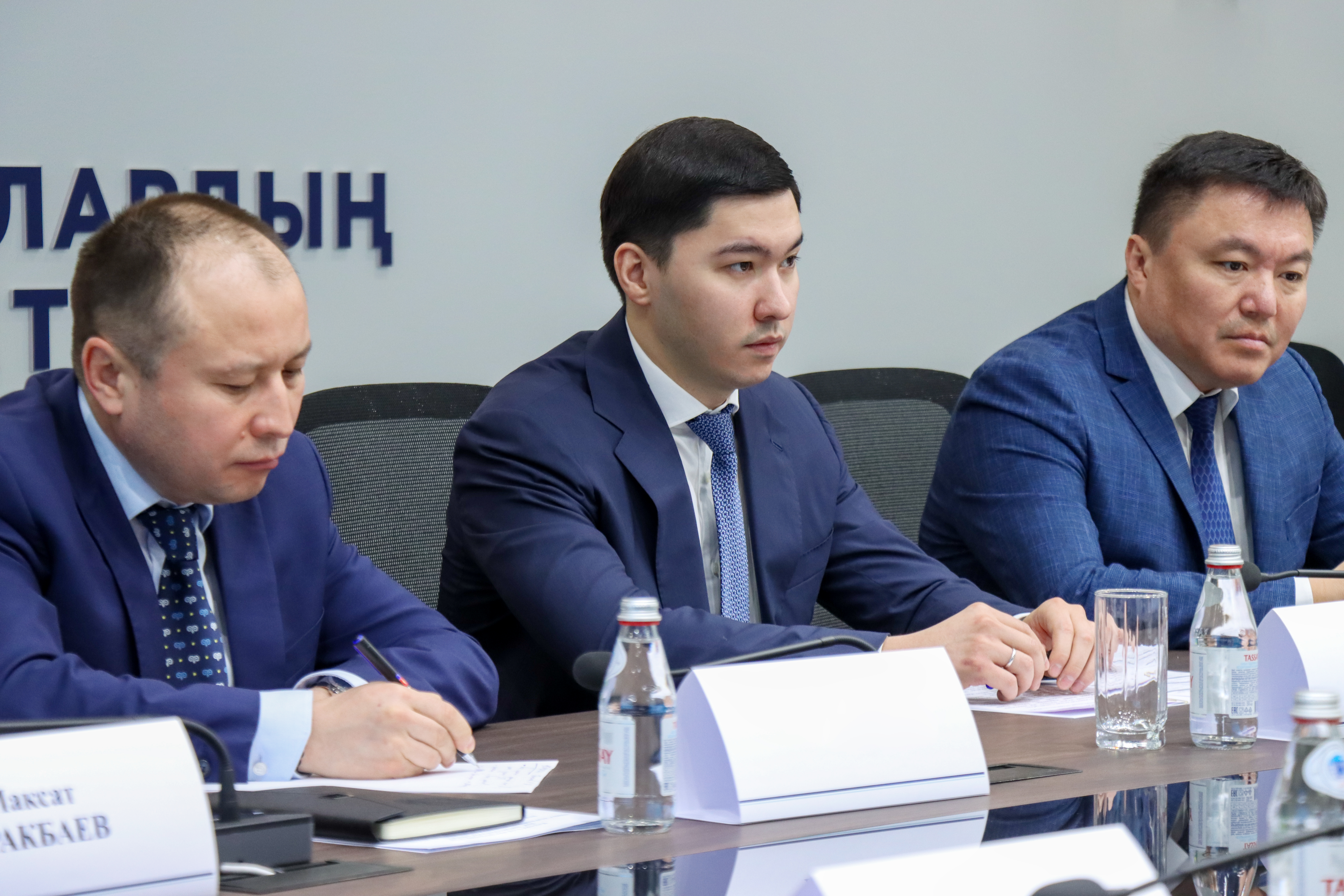 В Комитете состоялась встреча с внештатным советником Президента