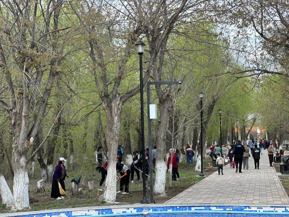 «Таза Қазақстан»: Орталық саябақта ауқымды сенбілік өтті