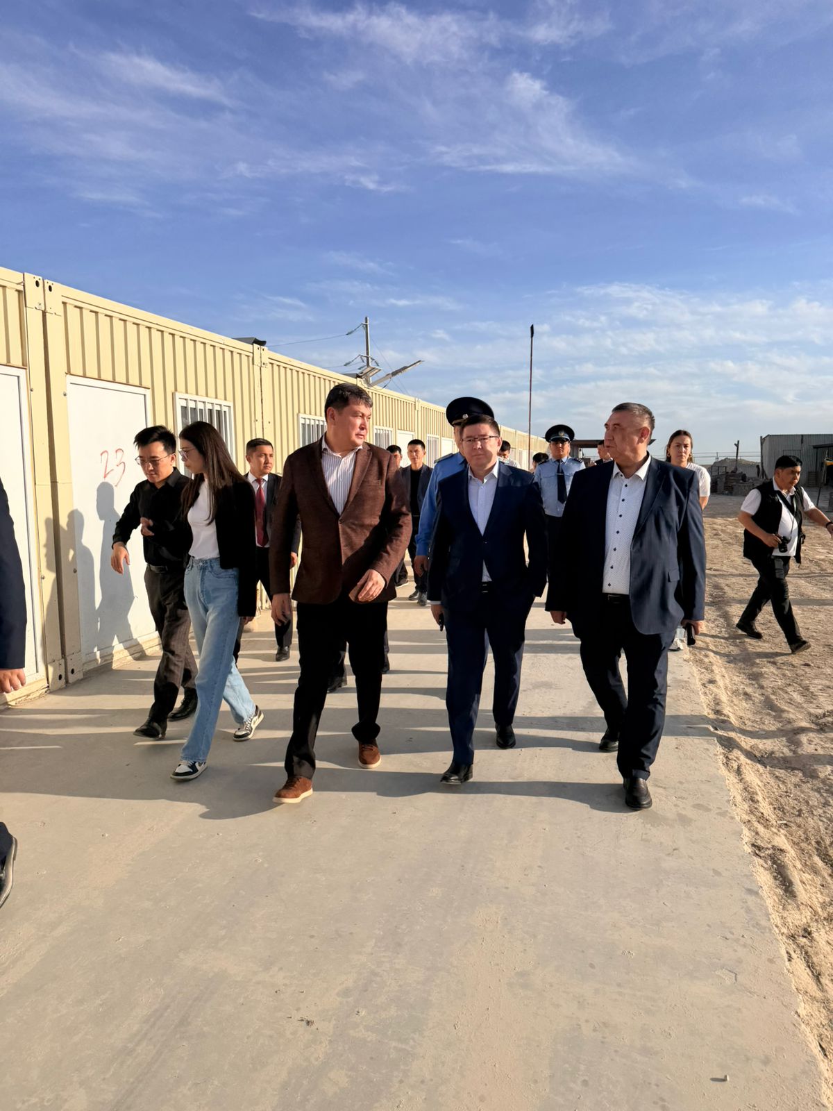 🔰 ОТЫРАР: «ТҮРКІСТАН МАҚТА АГРОӨНЕРКӘСІПТІК КЕШЕНІ» ЖШС-ГІ АУМАҒЫНДА ИНВЕСТИЦИЯЛЫҚ ЖОБАЛАРДАҒЫ ЕҢБЕК ҚАТЫНАСТАРЫ САЛАСЫНА ҚАТЫСТЫ МАҢЫЗДЫ МӘСЕЛЕЛЕР ТАЛҚЫЛАНҒАН КЕҢЕС ӨТТІ