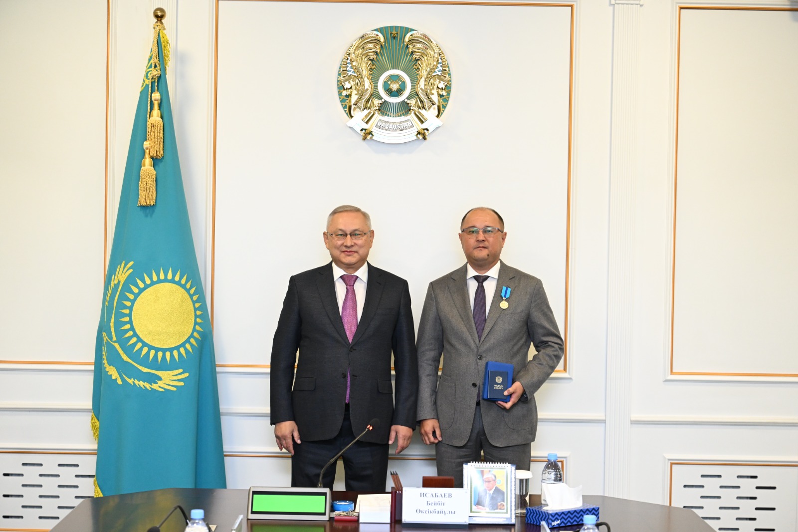 Талдықорған қаласы әкімінің орынбасары Жеңіс Андабеков «Ерен еңбегі үшін» медалімен наградталды