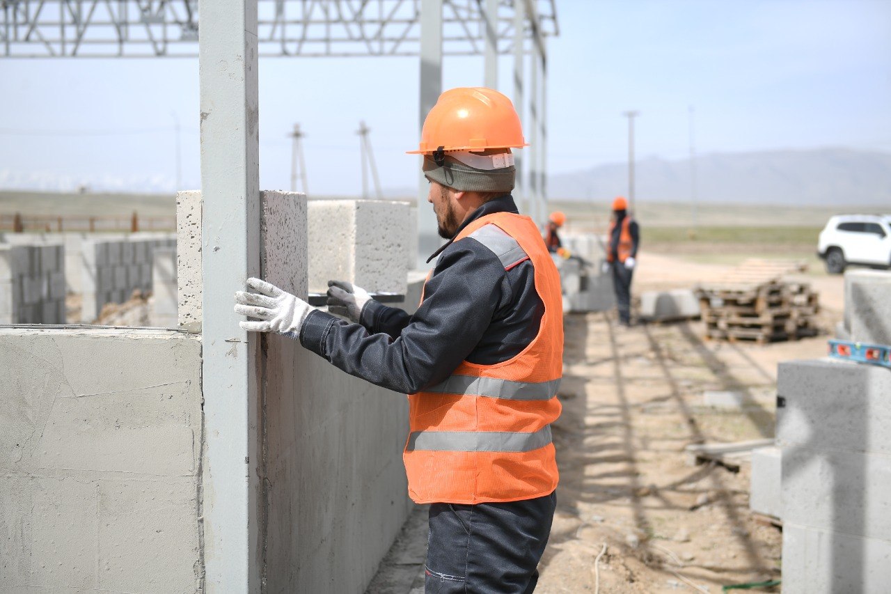 Производство - основа развития региона: в Алматинской области строятся два крупных завода