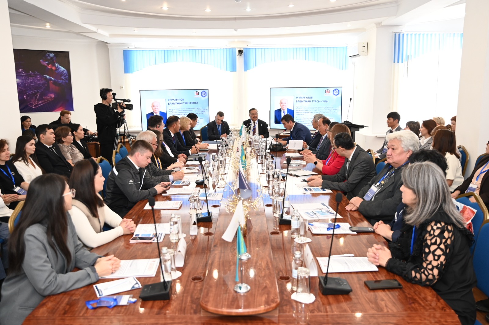 16 апреля в Карагандинском индустриальном университете состоялась LVI Республиканская научно-практическая конференция «Развитие человеческого капитала, технического образования, инженерной науки и инноваций как стратегическое направление деятельности государства».