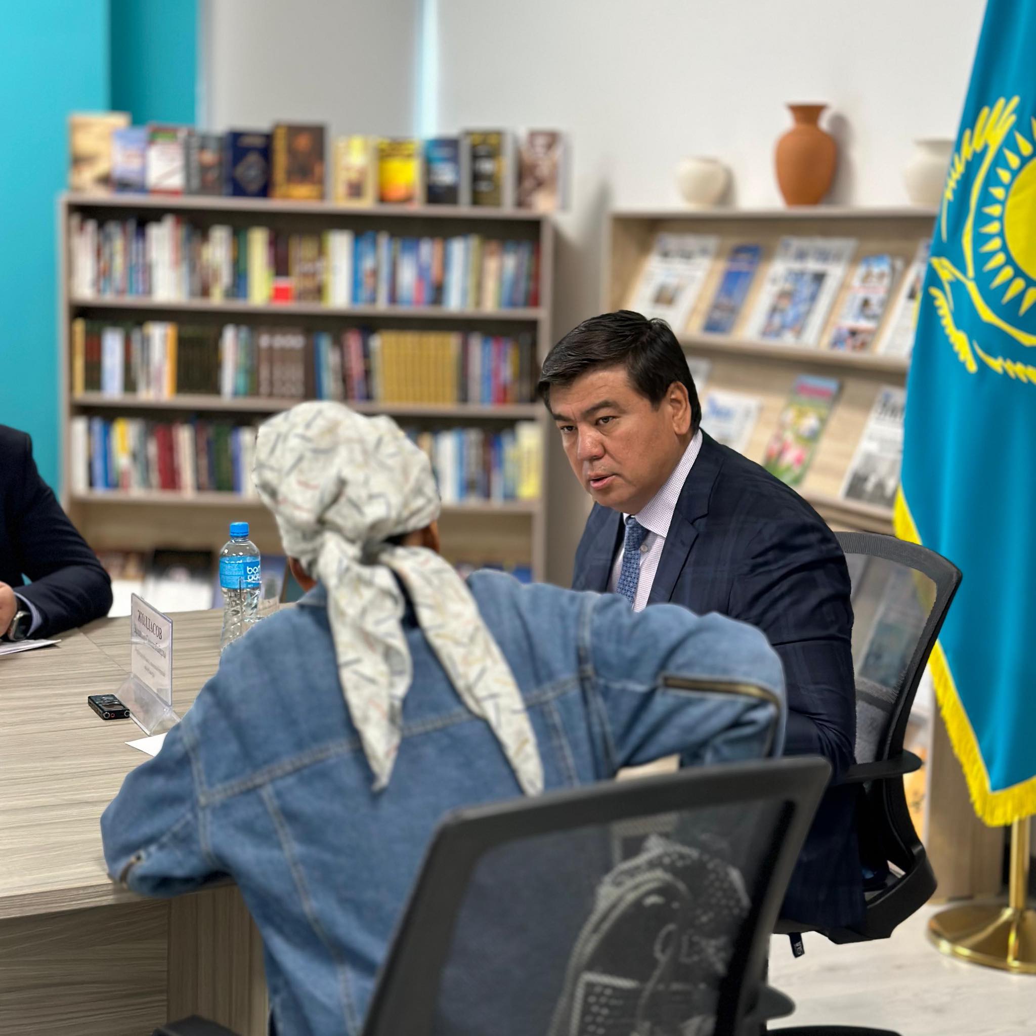 ТҮРКІСТАН ОБЛЫСЫ ТҰРҒЫНДАРЫНЫҢ  ӨЗЕКТІ МӘСЕЛЕЛЕРІ ТЫҢДАЛДЫ