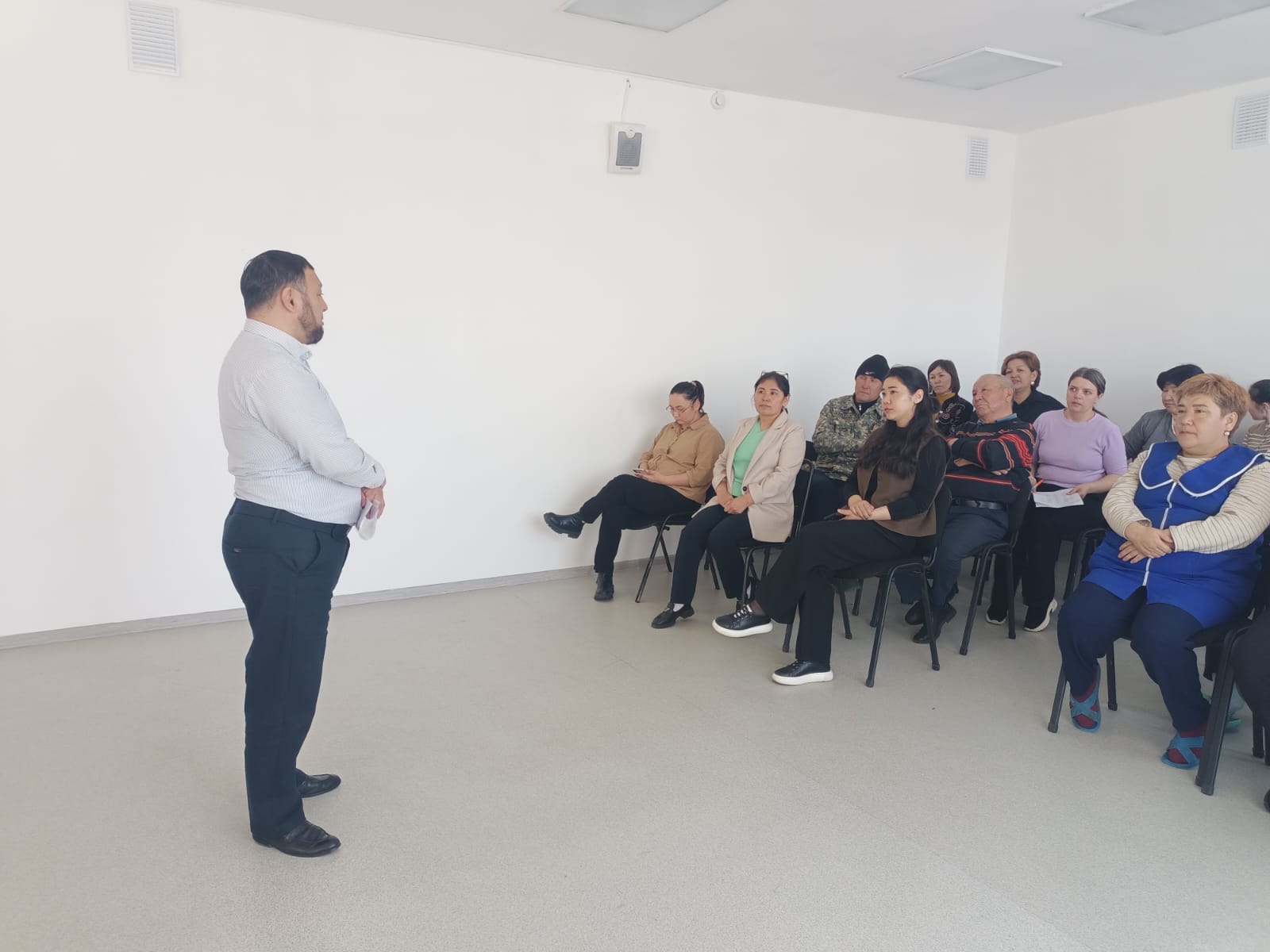 Халықтың діни сауаттылығын арттыру және рухани дамудың өзекті мәселелерін талқылау.