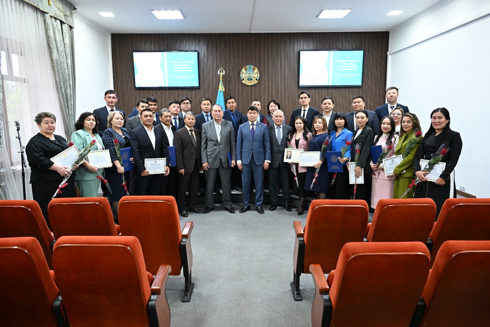 В Талдыкоргане наградили участников в организации общенационального референдума