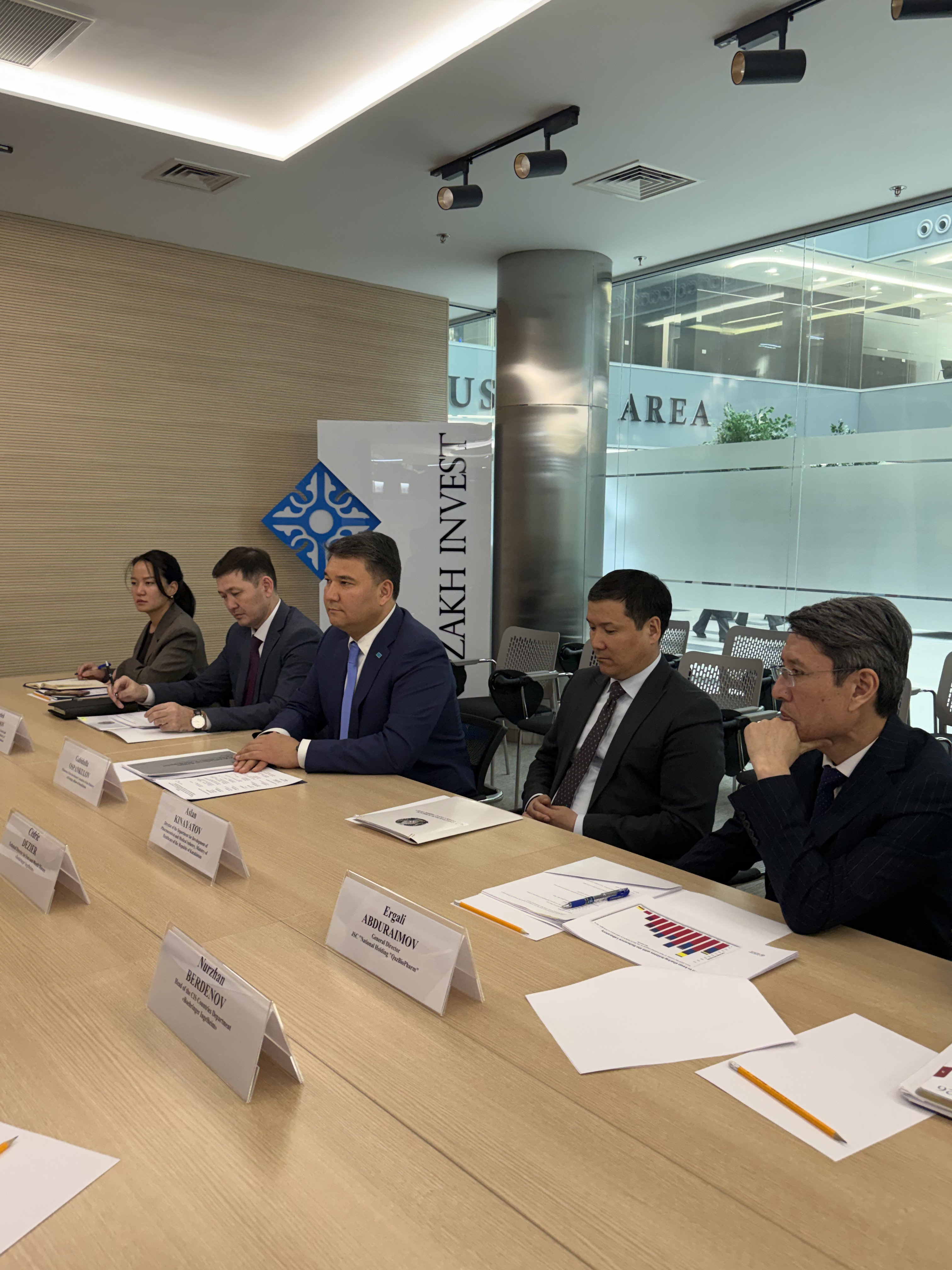 Агробиотехникалық ынтымақтастық: Ғабидолла Оспанқұлов француз компаниясымен кездесті