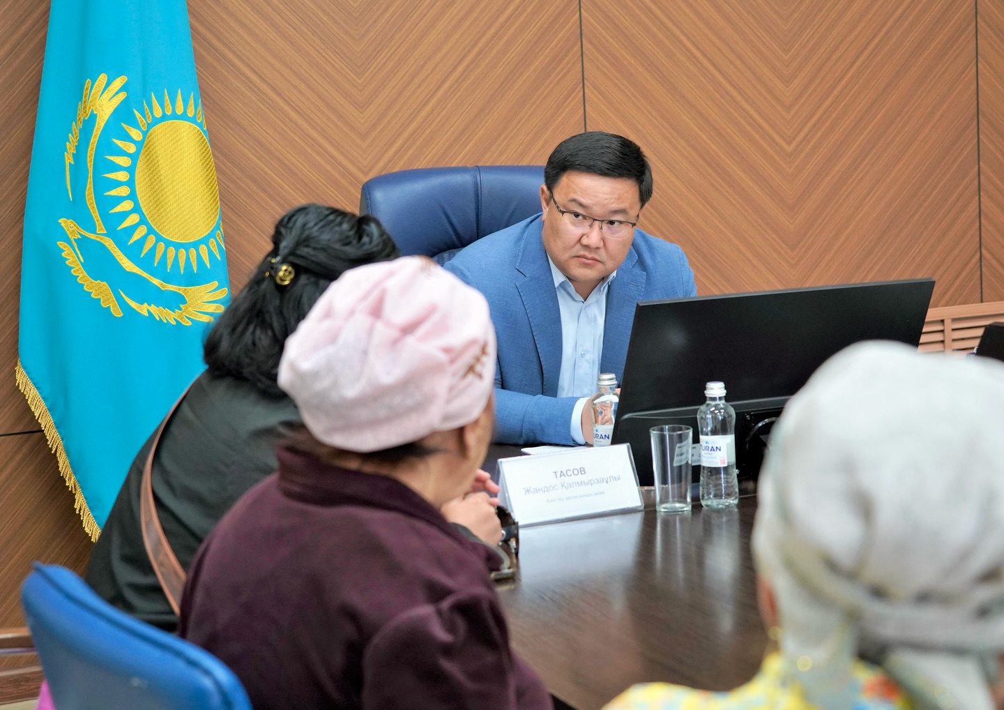 ҚАЛА ӘКІМІ ЖАНДОС ТАСОВ ЖЕКЕ ҚАБЫЛДАУ ӨТКІЗДІ