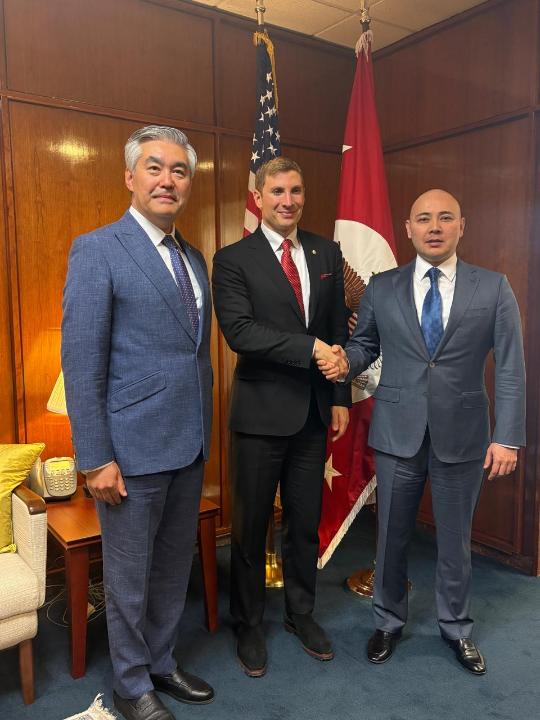 Казахстан и США обсудили перспективы экономического сотрудничества