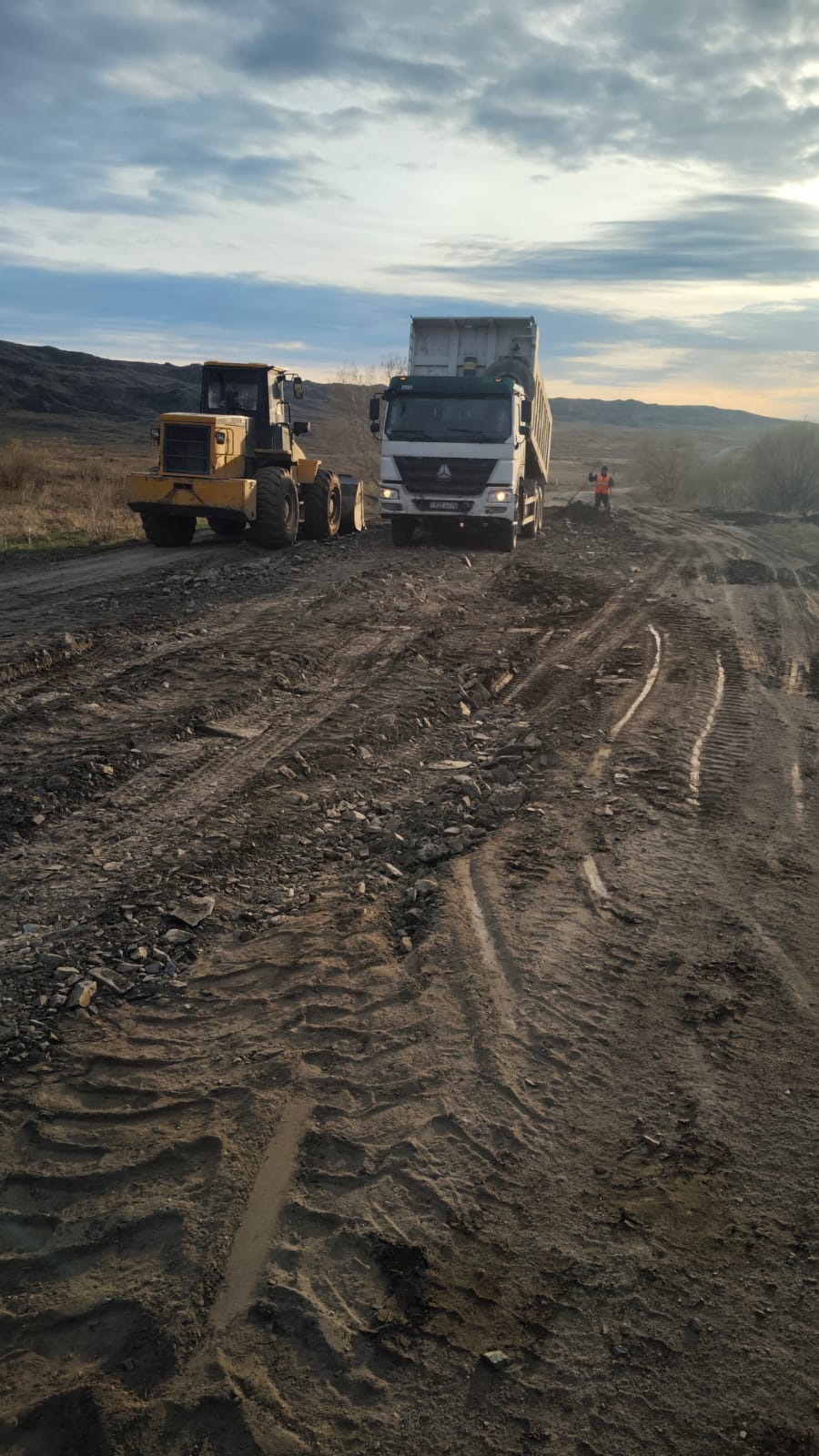 В ВКО дорожно-ремонтные работы ведутся в активном режиме