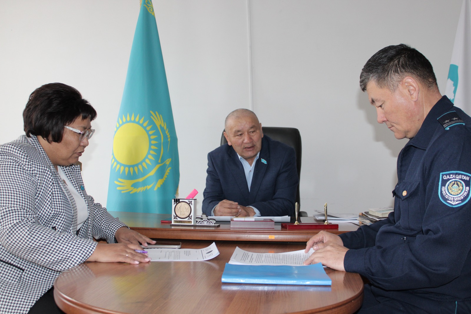 Үлкен Нарын ауданы мәслихатының тұрақты  комиссиясының отырысы өтті