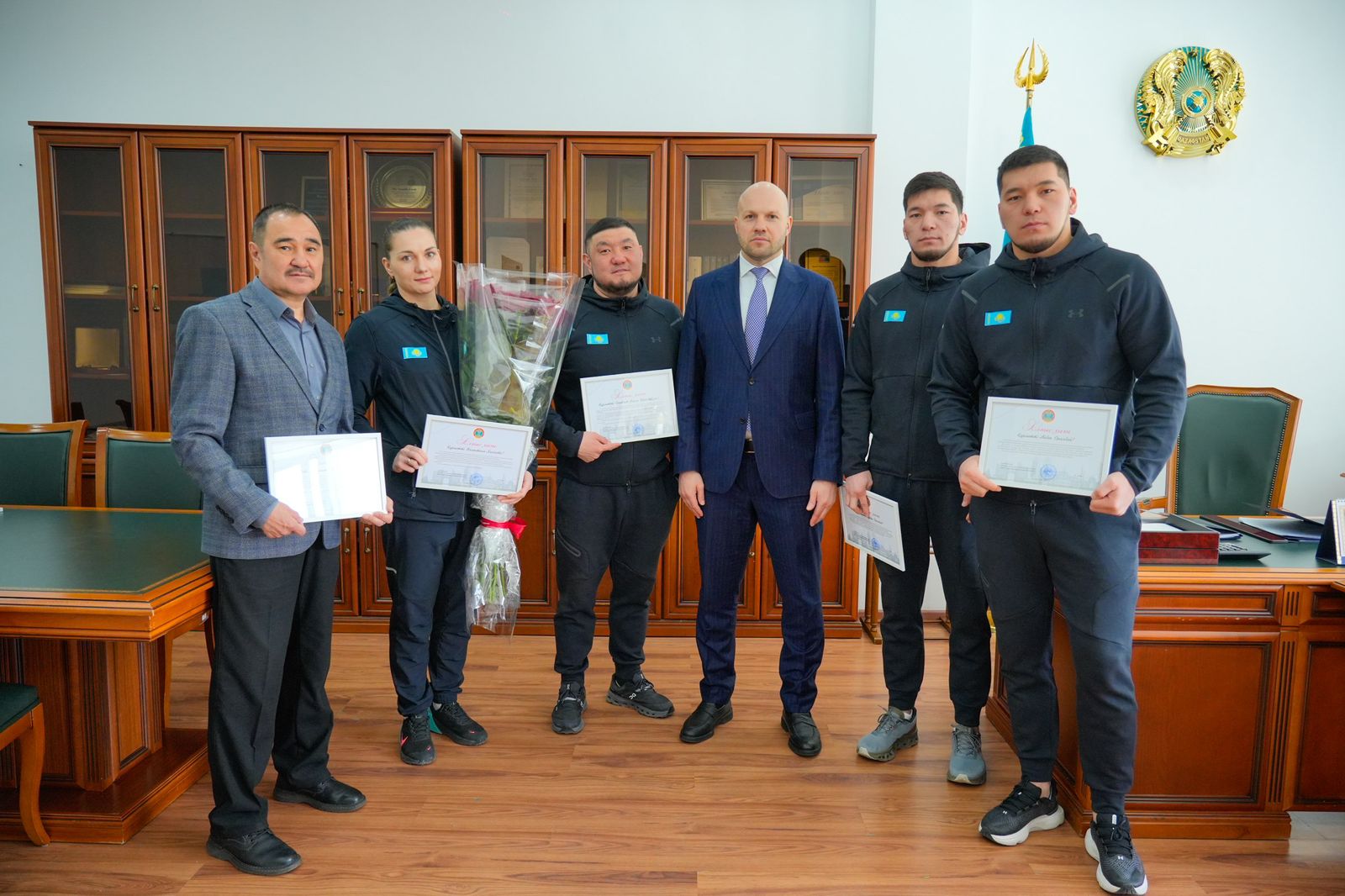 РУКОВОДИТЕЛЬ УПРАВЛЕНИЯ ПОЗДРАВИЛ СТОЛИЧНЫХ БОКСЁРОВ С УСПЕШНЫМ ВЫСТУПЛЕНИЕМ НА ЧЕМПИОНАТЕ АЗИИ