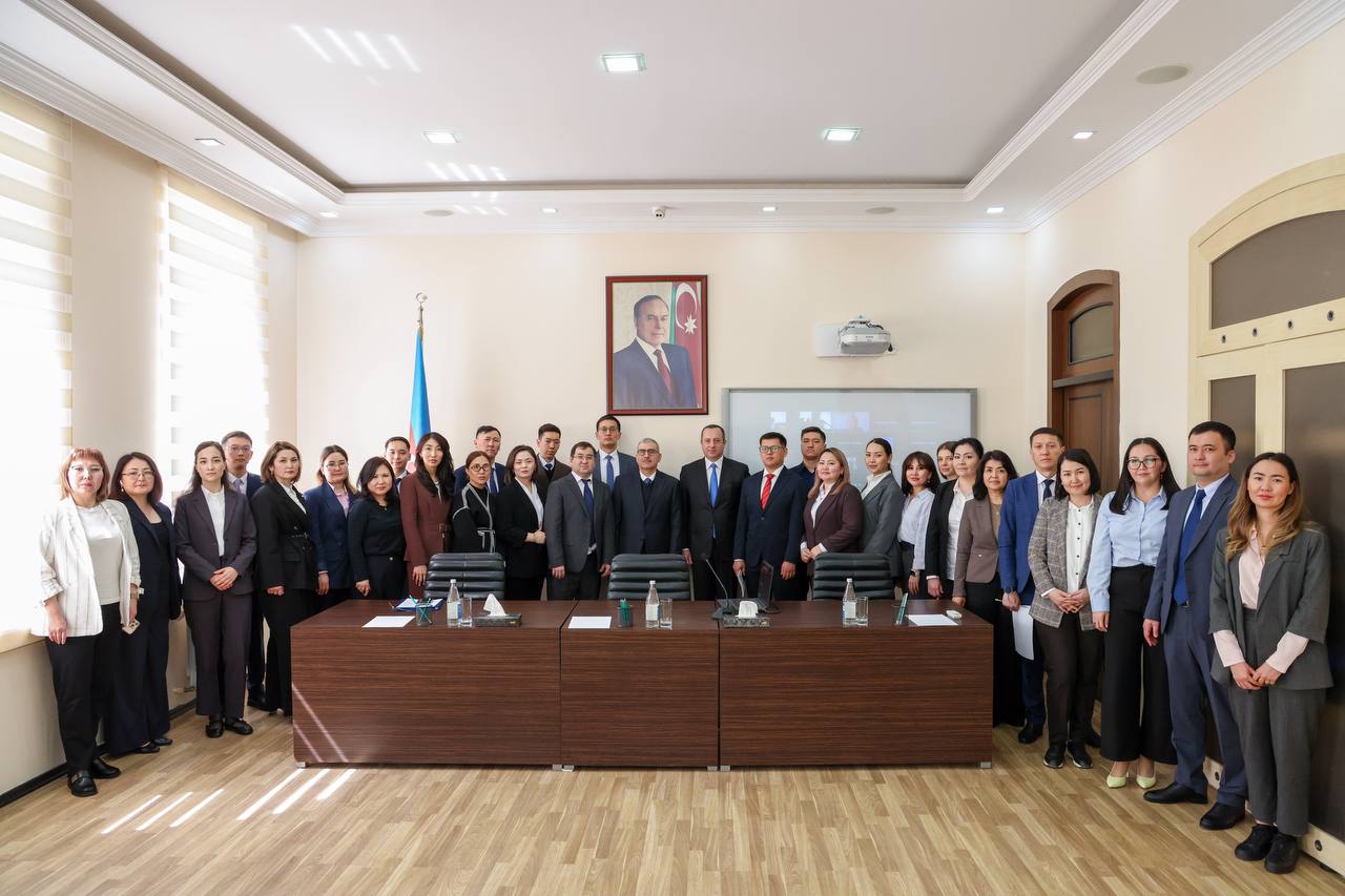 Жоғары Сот Кеңесі жанындағы Сот төрелігі академиясының магистранттары Әзербайжан Республикасының Әділет министрлігіне қарасты Әділет академиясында шетелдік тағылымдамадан өтуде