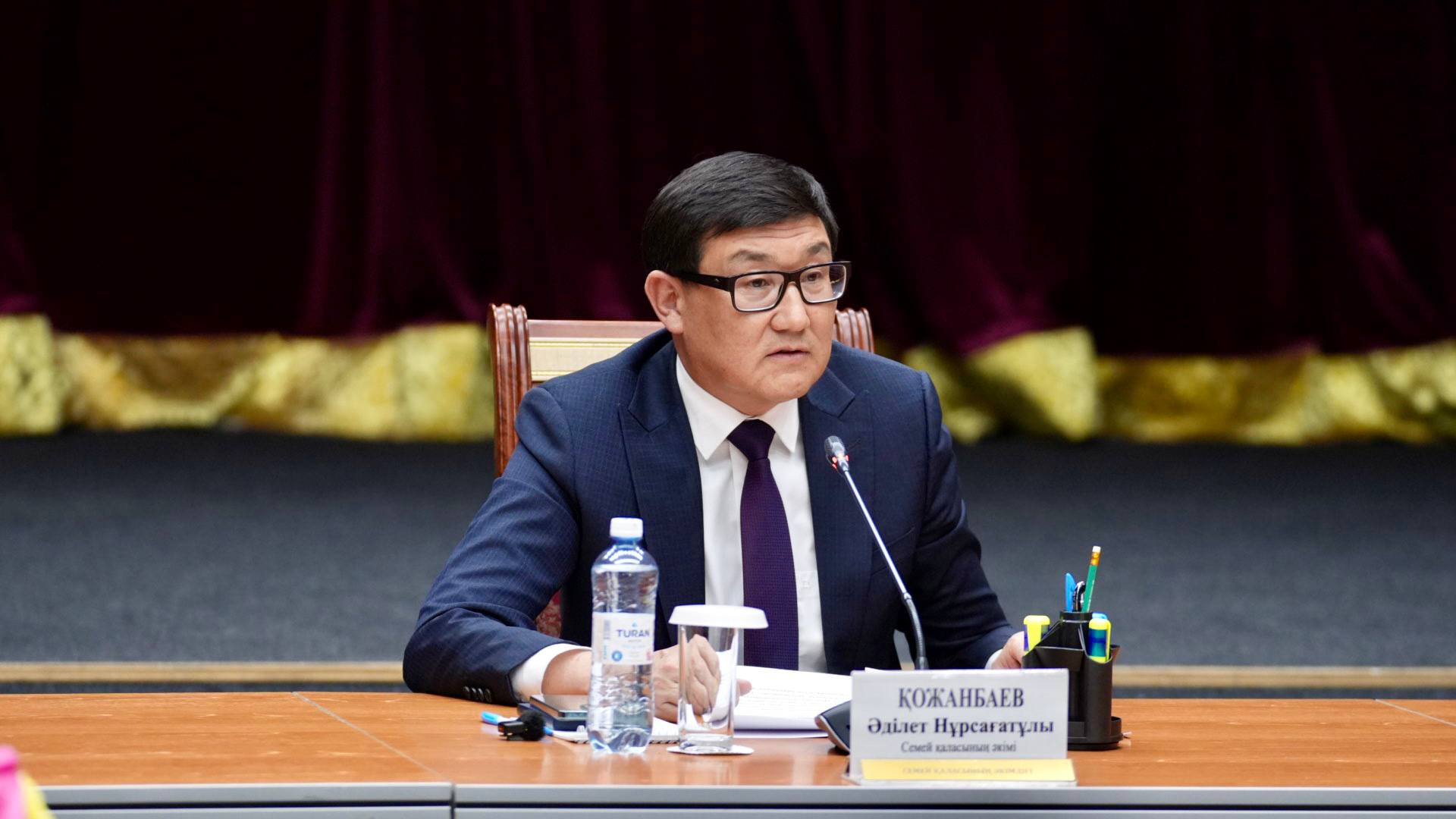 Аким города провел встречу с представителями КСК и ОСИ