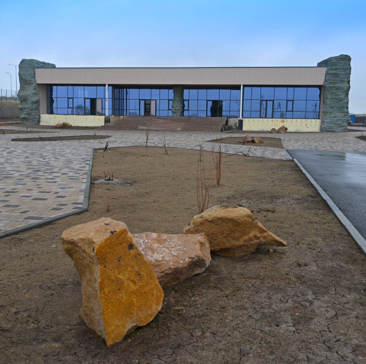 Облыс әкімі Асайын Байханов жұмыс сапары барысында өңірдің негізгі туристік бағыттарының бірі - Баянауыл ауданына барды