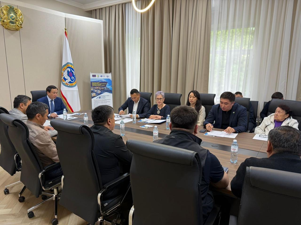 Түрксіб ауданы әкімі Д.Н. Әкежановтың төрағалығымен ПИК, БК, МИБ ұйымдарының кеңесі өтті