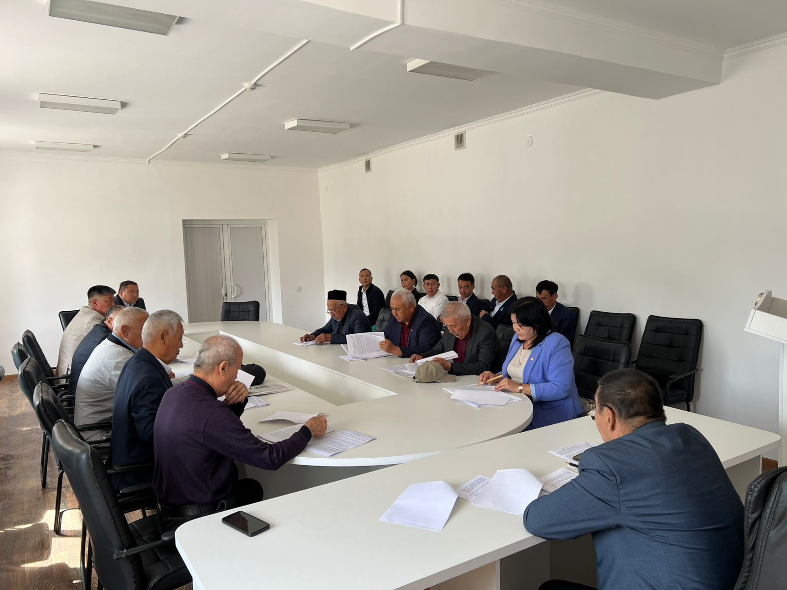 МАҚТААРАЛ АУДАНДЫҚ ҚОҒАМДЫҚ КЕҢЕСІНІҢ КЕЗЕКТІ ОТЫРЫСЫ ӨТТІ