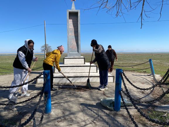 18 сәуір – Халықаралық ескерткіштер мен тарихи орындар күніне орай Қамысқала ауылдық округінде «Ескерткіштер – ел тарихы» атты сенбілік іс-шарасы өткізілді