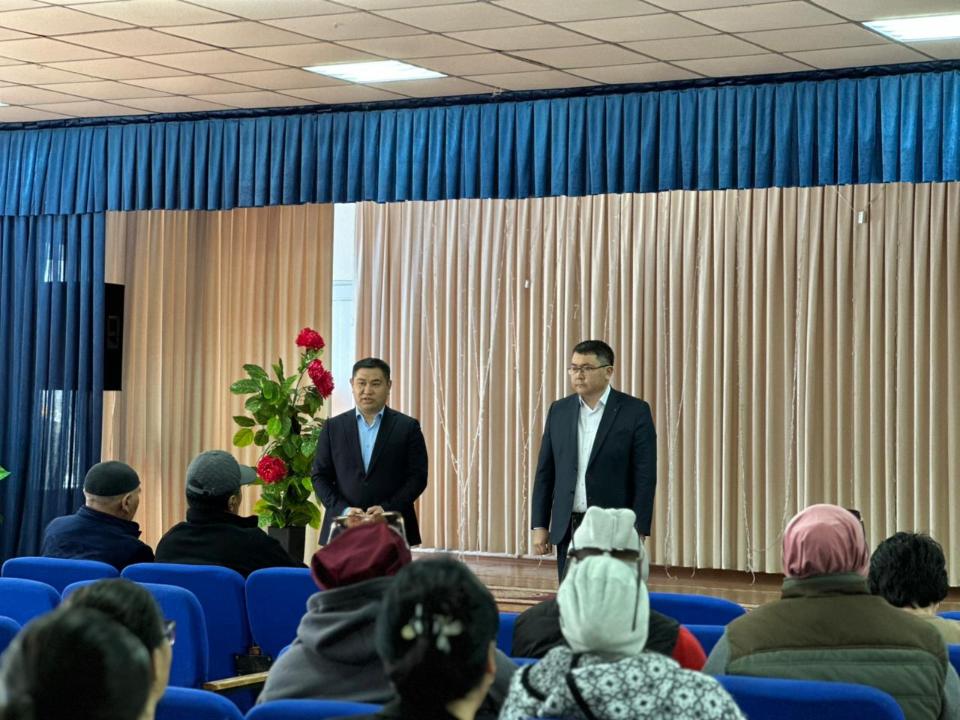 Аким района встретился с сельскими жителями