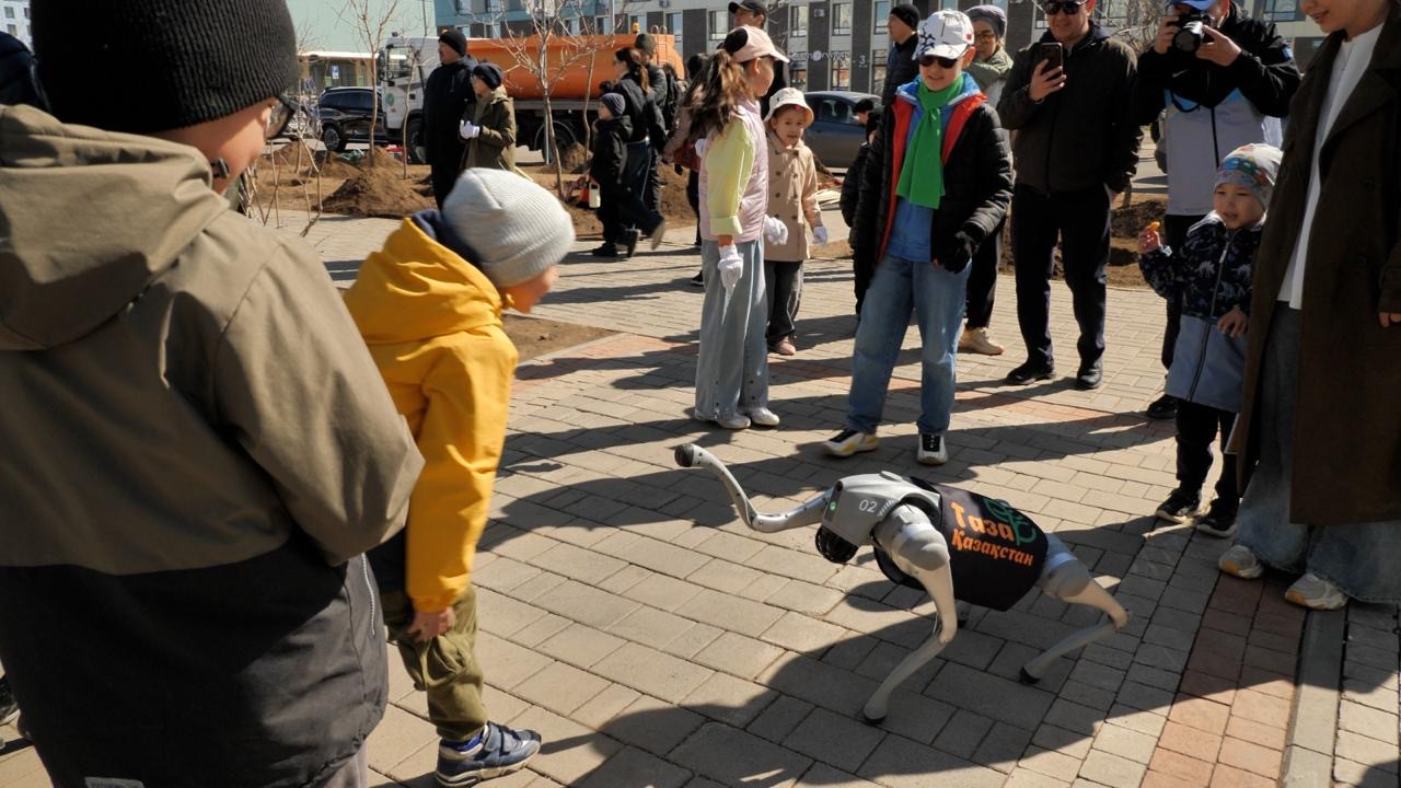 «Союз отцов» с детьми поддержали инициативу «Таза Казахстан»