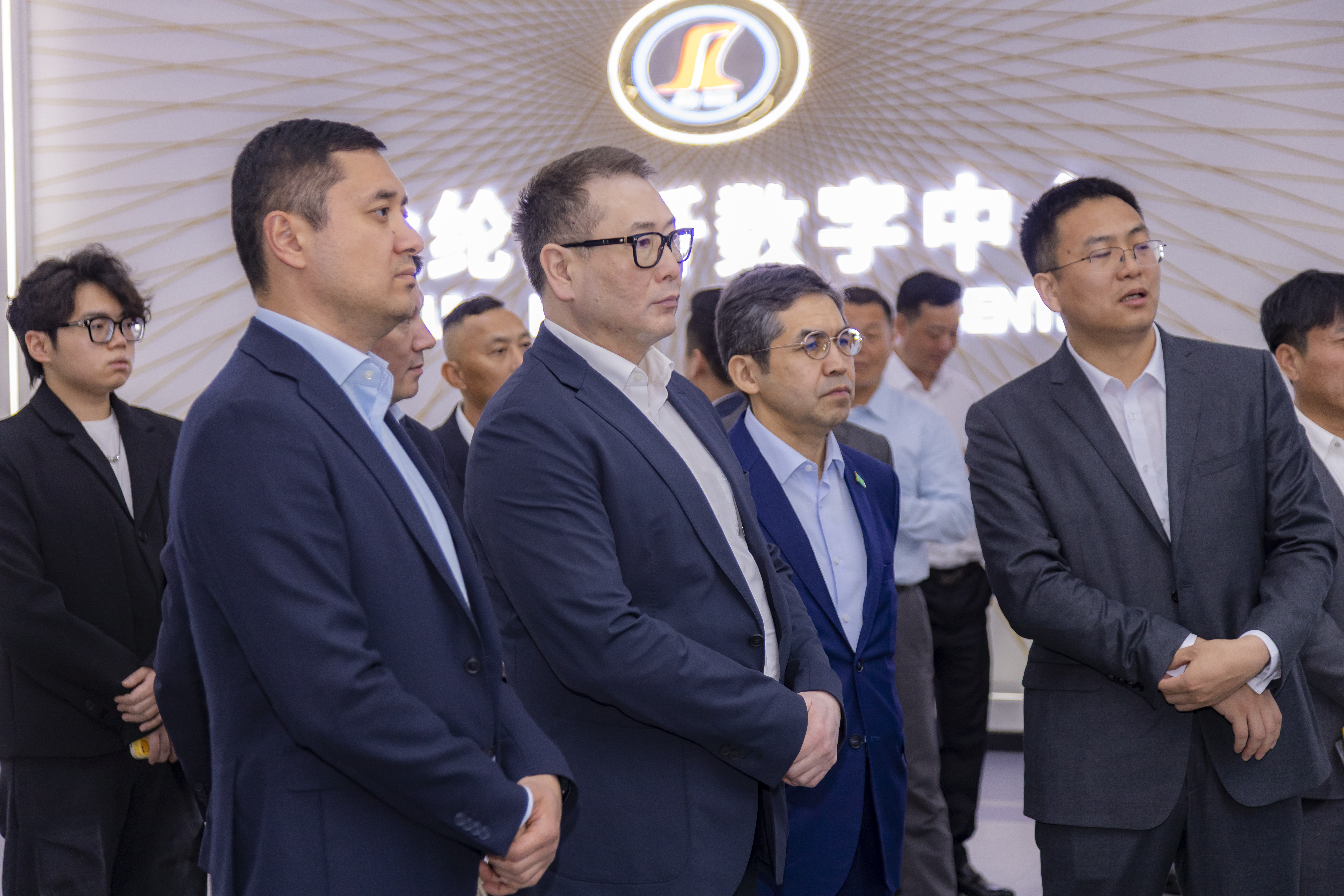 Қазақстан мен Қытай жылына 3 млн тоннаға дейін болат өндіретін комбинат салуға ниетті