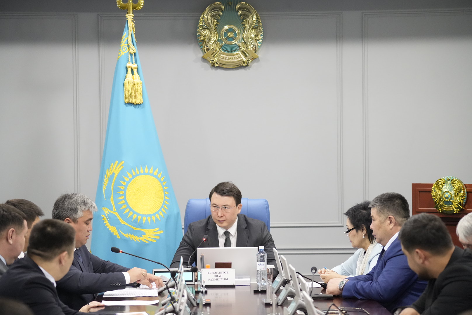Жетісу облысында мемлекеттік рәміздерді ұлықтау мен патриоттық бастамаларды ілгерілету мәселелері талқыланды