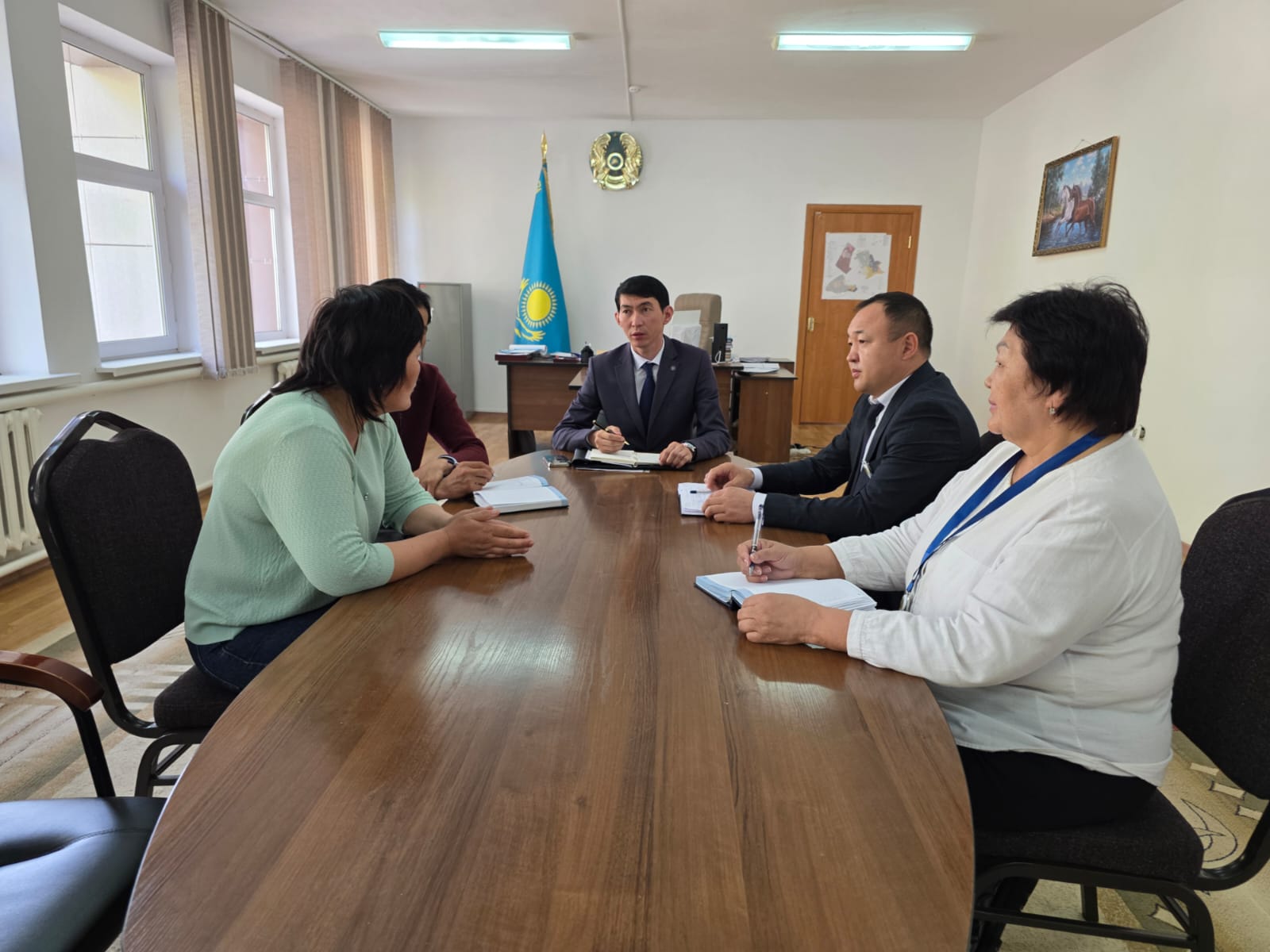 Алғабас ауылдық округінде мемлекеттік қызметтердің сапасын арттыруға бағытталған дөңгелек үстел отырысы өтті.