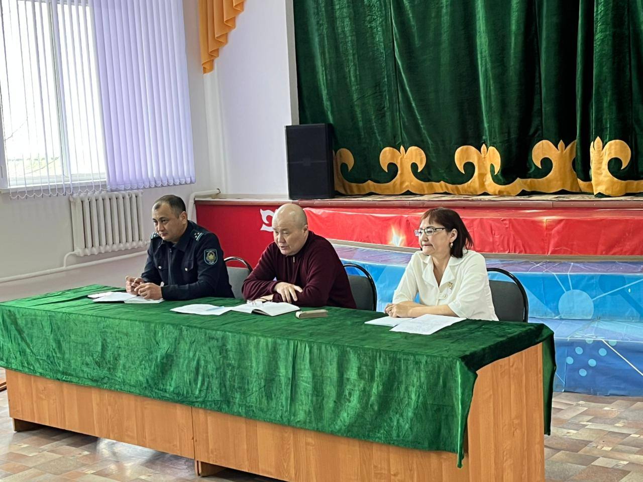 АУЫЛ ХАЛҚЫМЕН КЕЗДЕСУ....