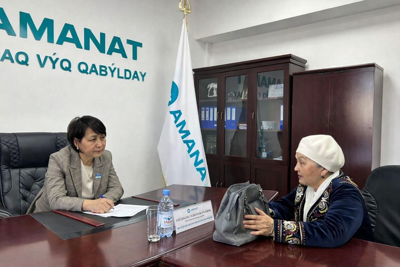 ЖЕТІСУ ОБЛЫСТЫҚ МӘСЛИХАТ ДЕПУТАТЫ АЗАМАТТАРДЫҢ ӨЗЕКТІ МӘСЕЛЕЛЕРІН ТЫҢДАДЫ