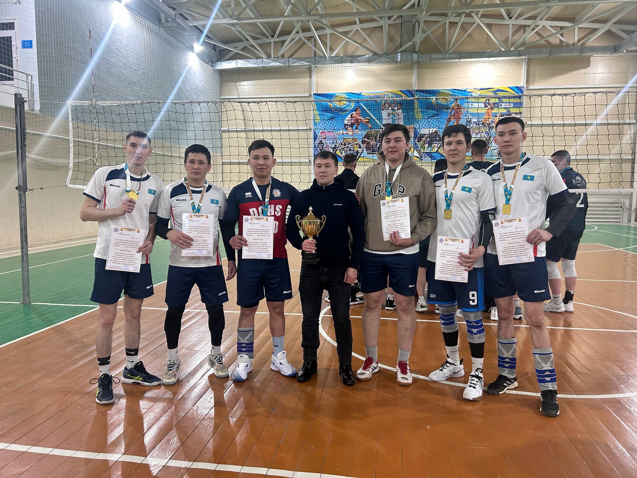 3 қаңтарда Пресновка ауылында Асан Әділет Берікұлының еске алуға арналған ересектер арасындағы аудандық ашық волейбол турнирі өтті