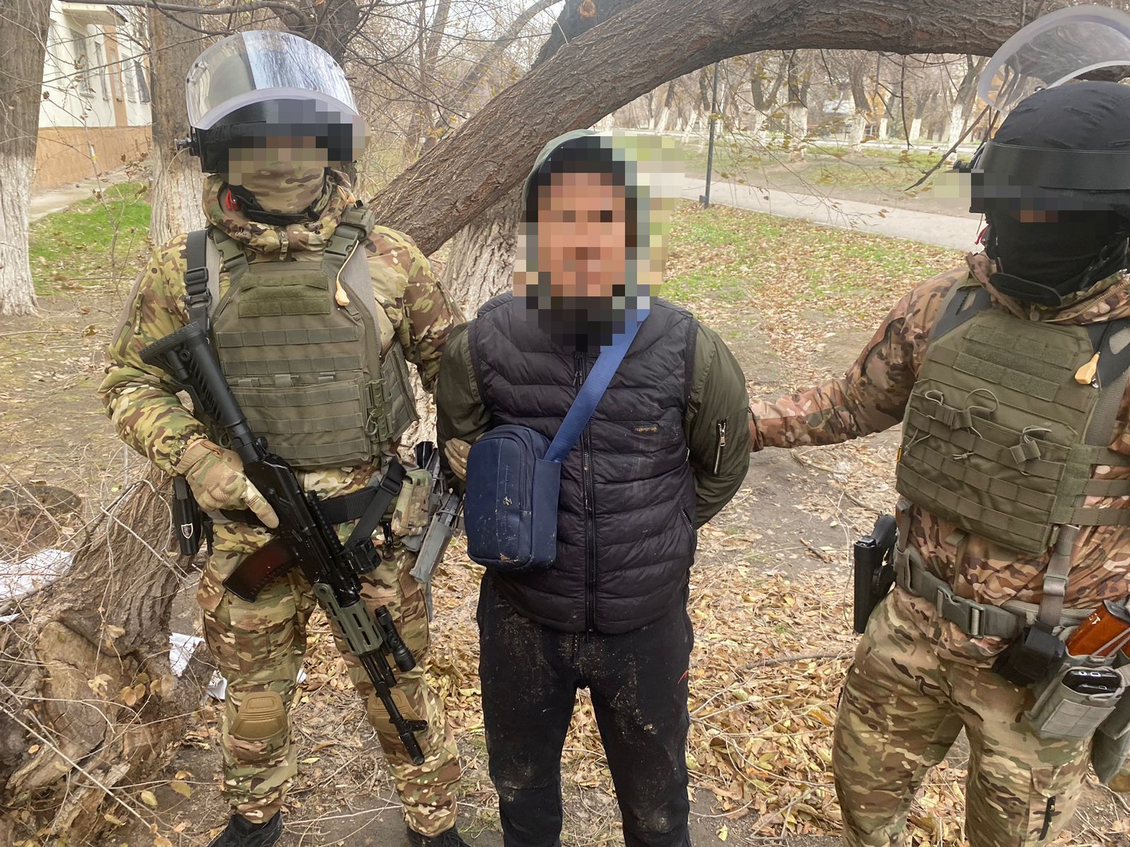 Полицейские задержали 26 преступников, находящихся в розыске