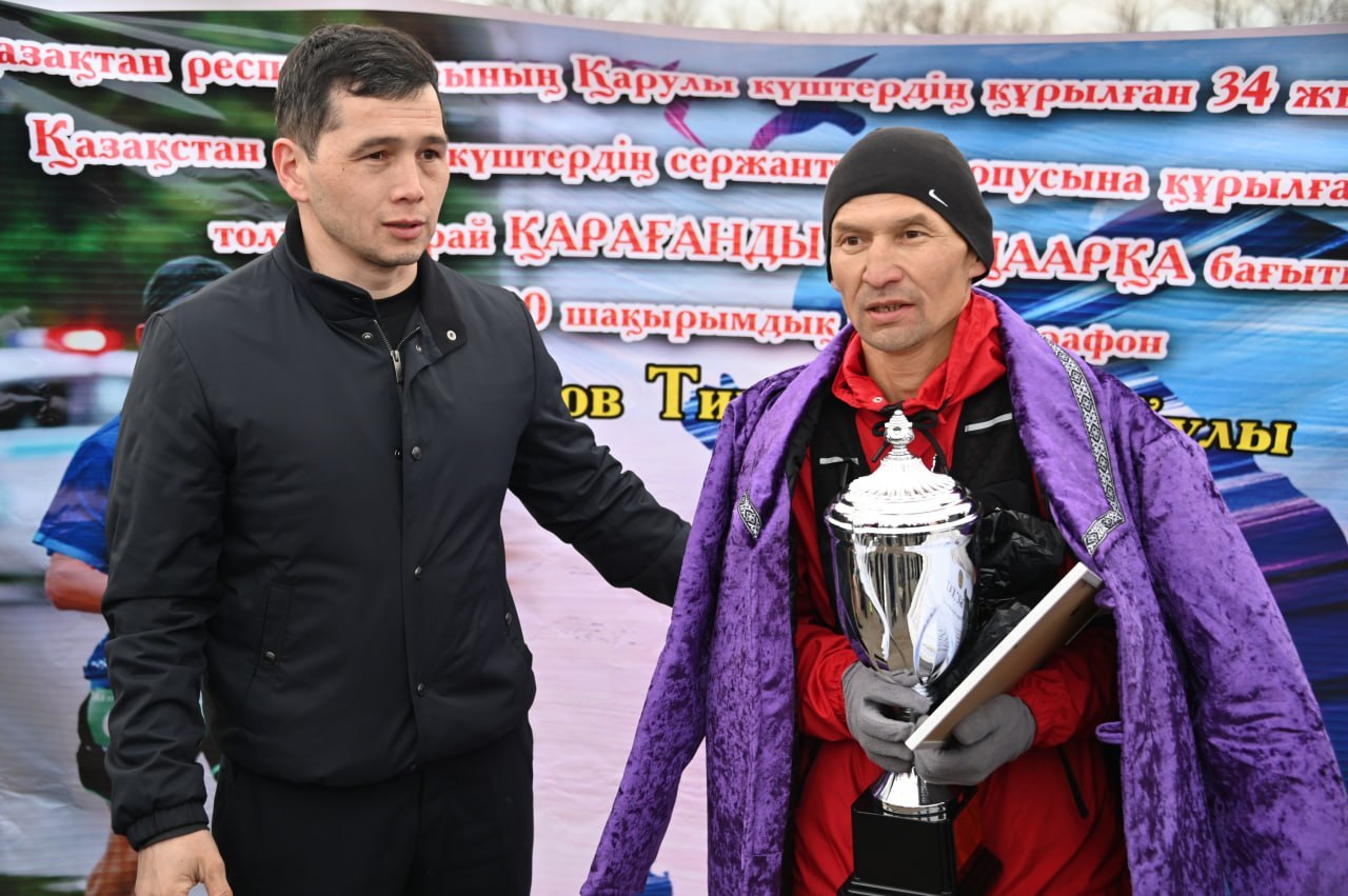 200 шақырымға жүгіру: қарағандылық сержант ультрамарафонда Қарулы күштердің жаңа рекордын орнатты