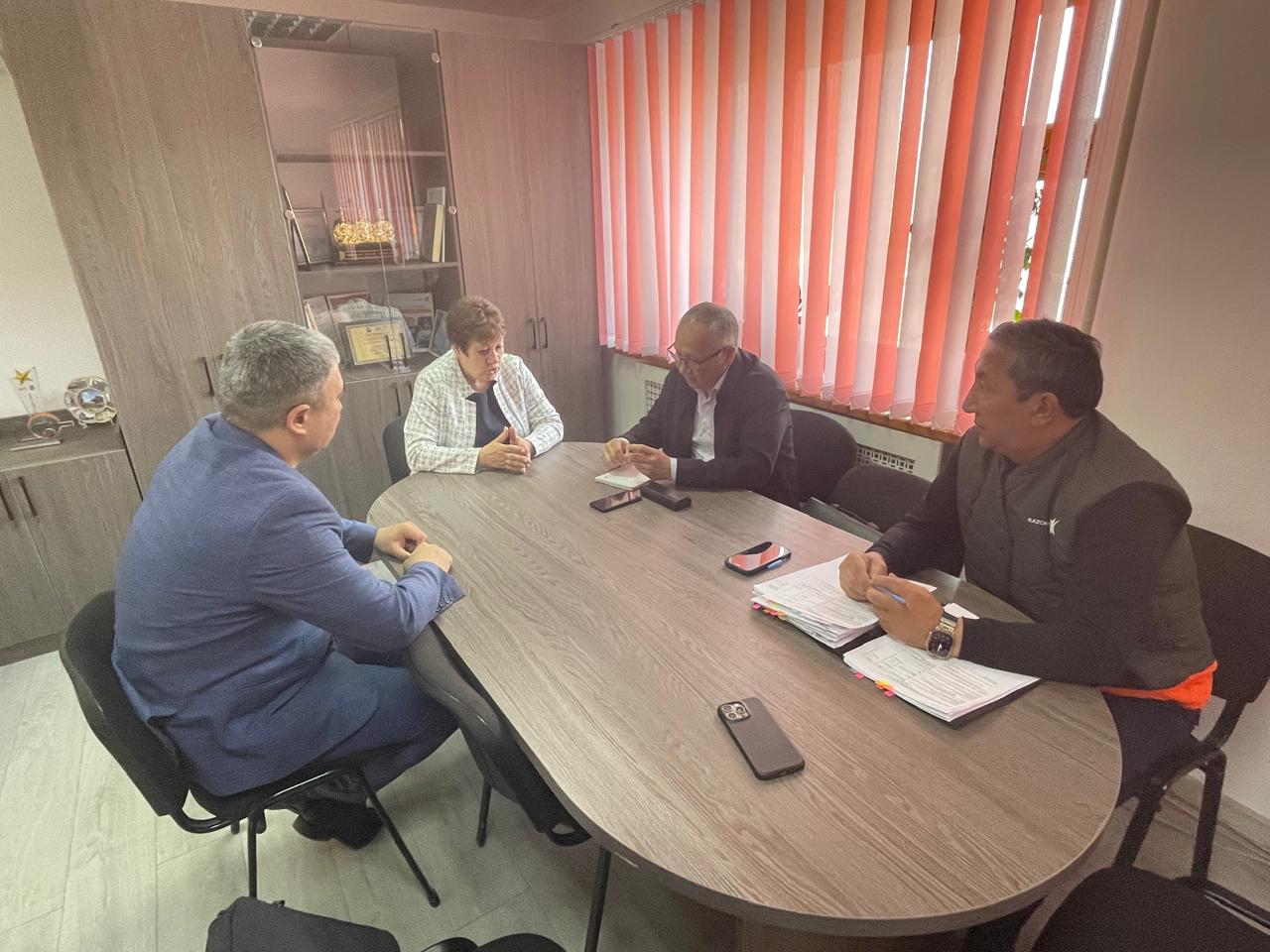 ДГОК-та еңбек қауіпсіздігі және қызметкерлердің құқықтарын қорғау мәселелері бойынша кездесулер өтті