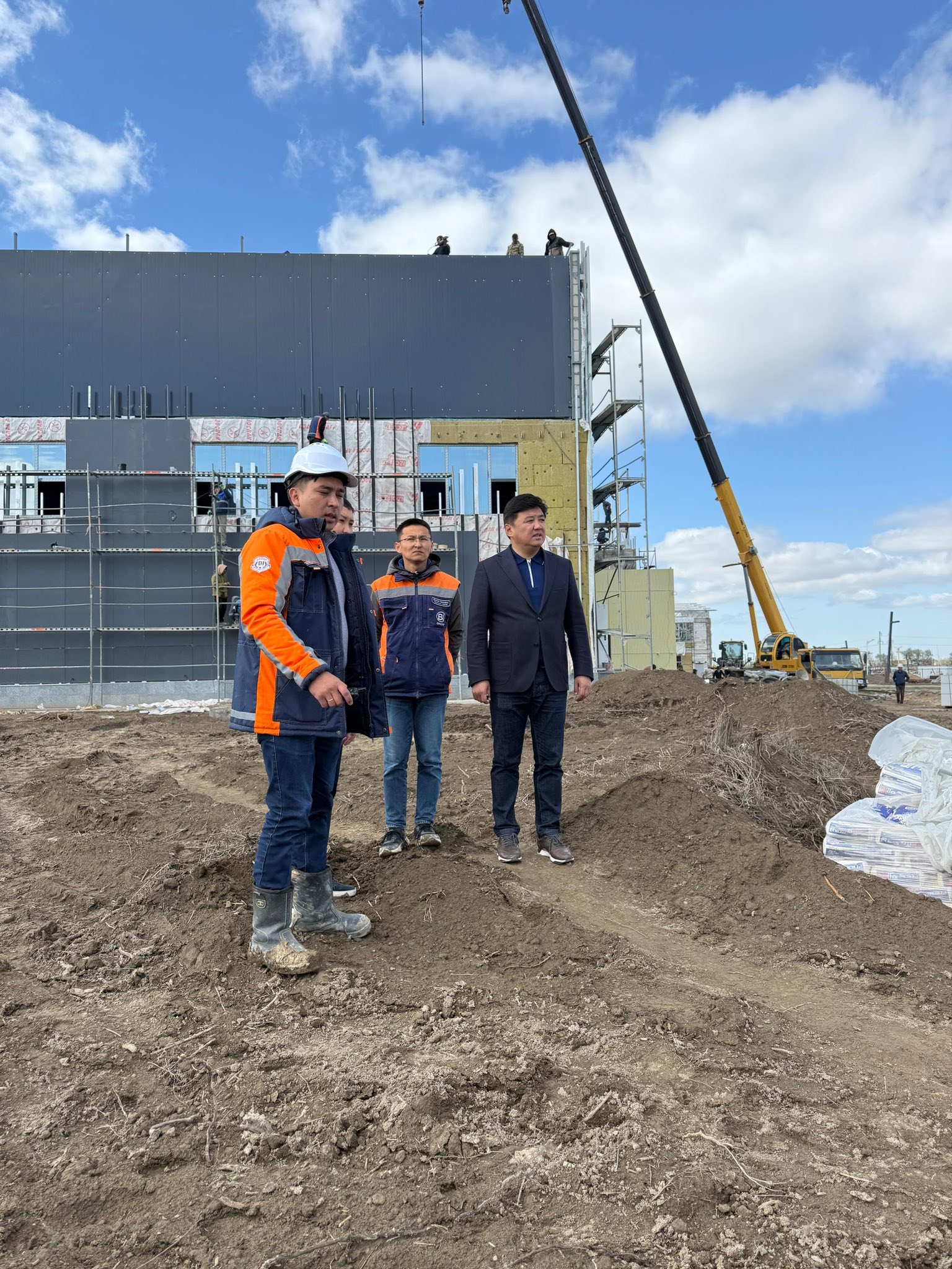 Қала әкімі нысандардағы құрылыс жұмыстарының барысын көрді