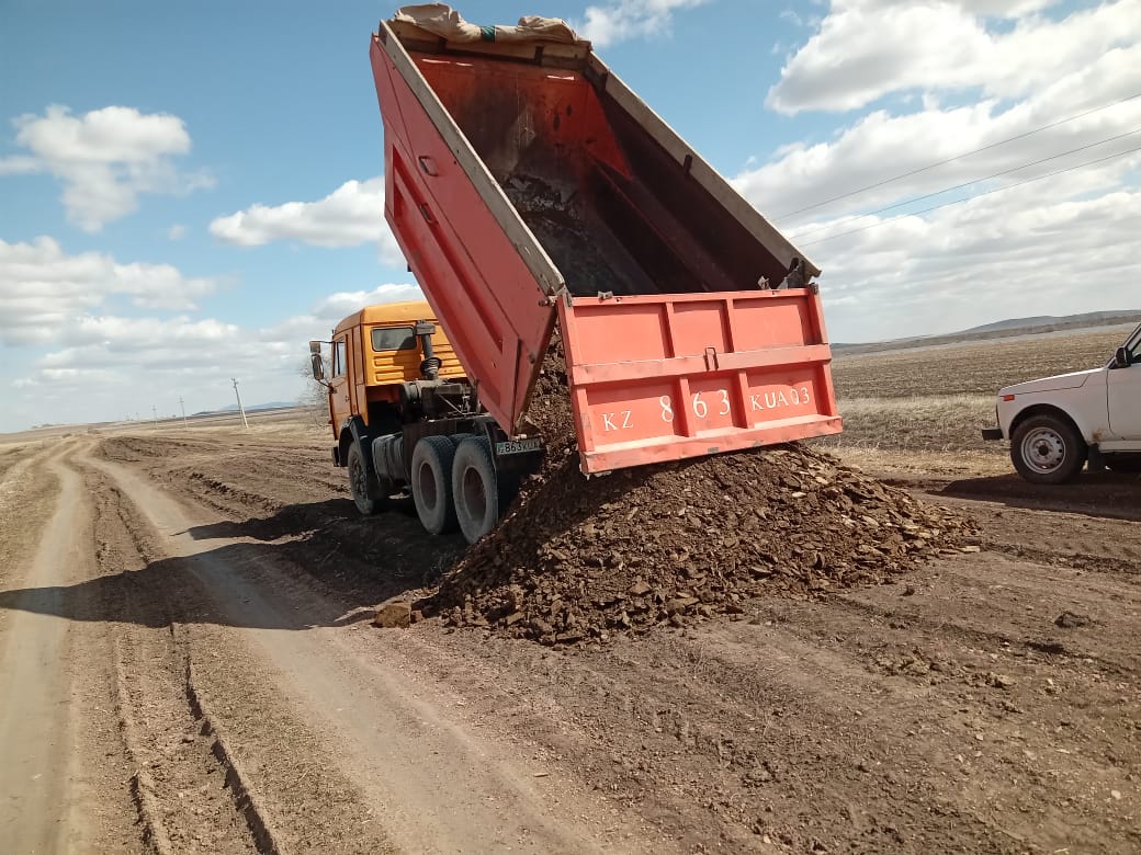 Қанай би мен Игілік ауылдарының арасындағы жолға қиыршық тас төсеу жұмыстары