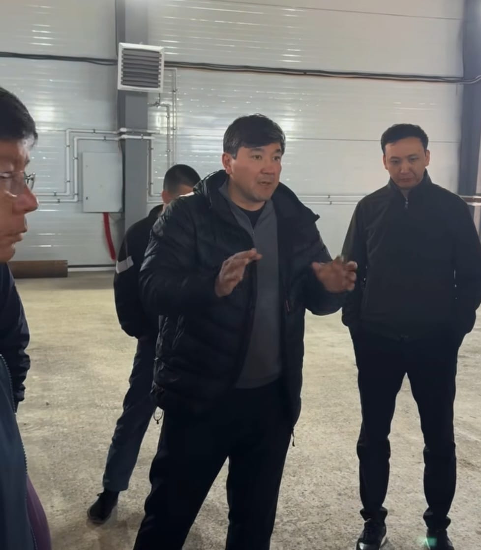 Аудан әкімі Сымбат Төретаев Жетібайдағы маңызды нысандардың құрылысын бақылады