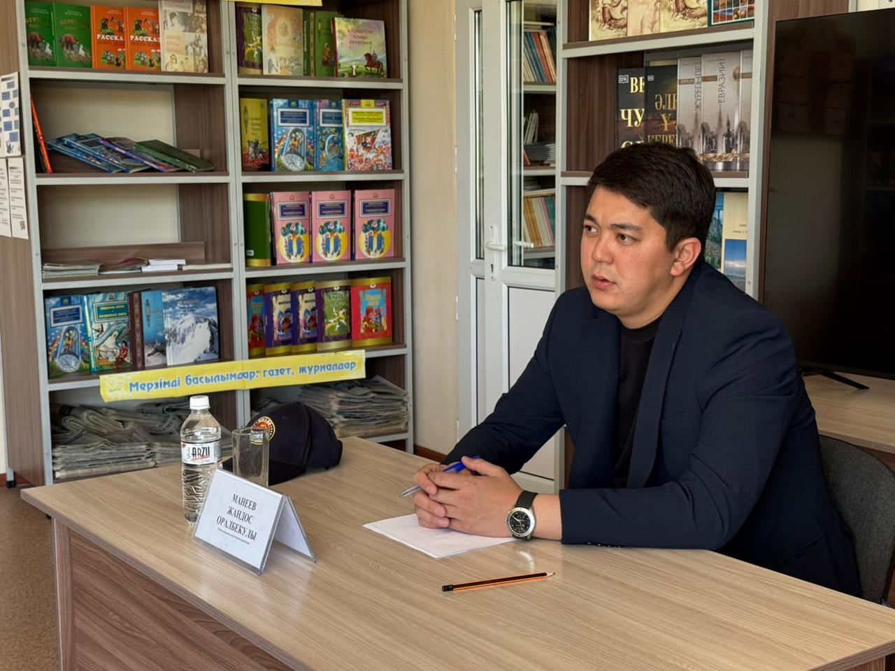 Округ әкімінің Ақөзек ауылының тұрғындарымен кездесуі