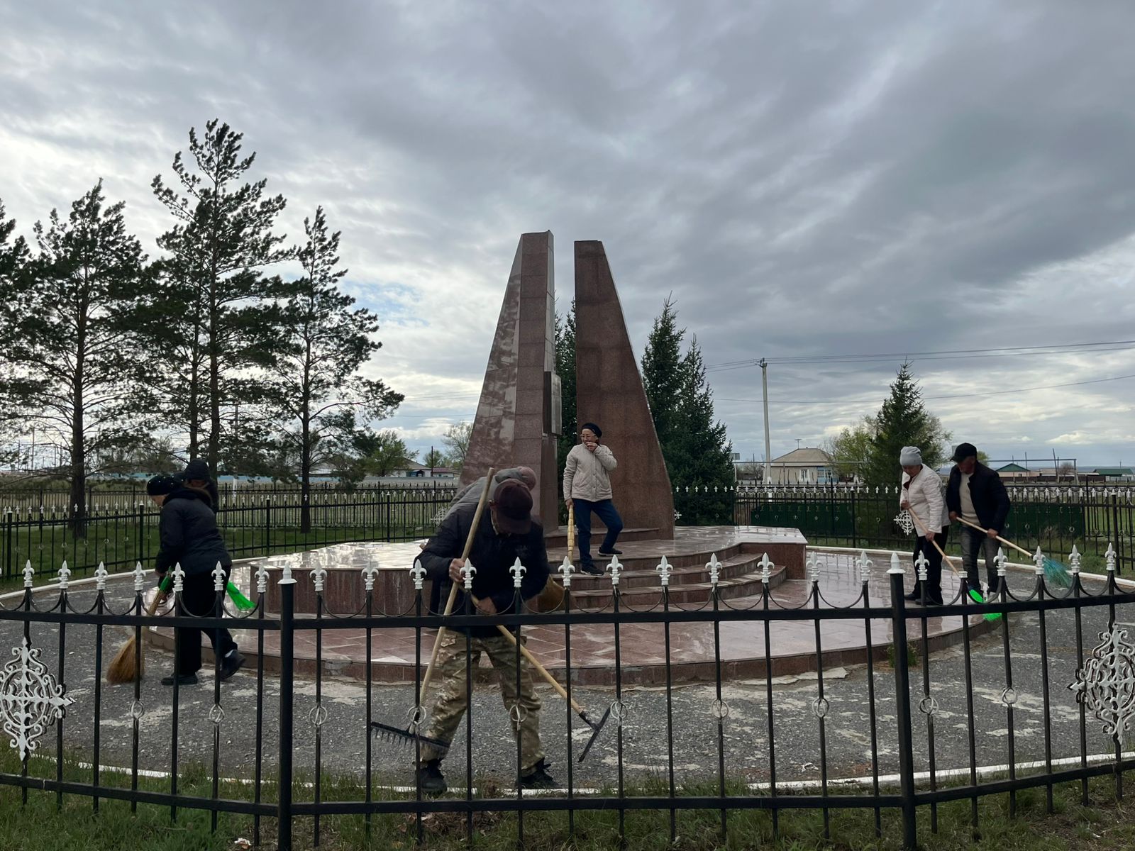 «Халықаралық ескерткіштер мен тарихи орындар»