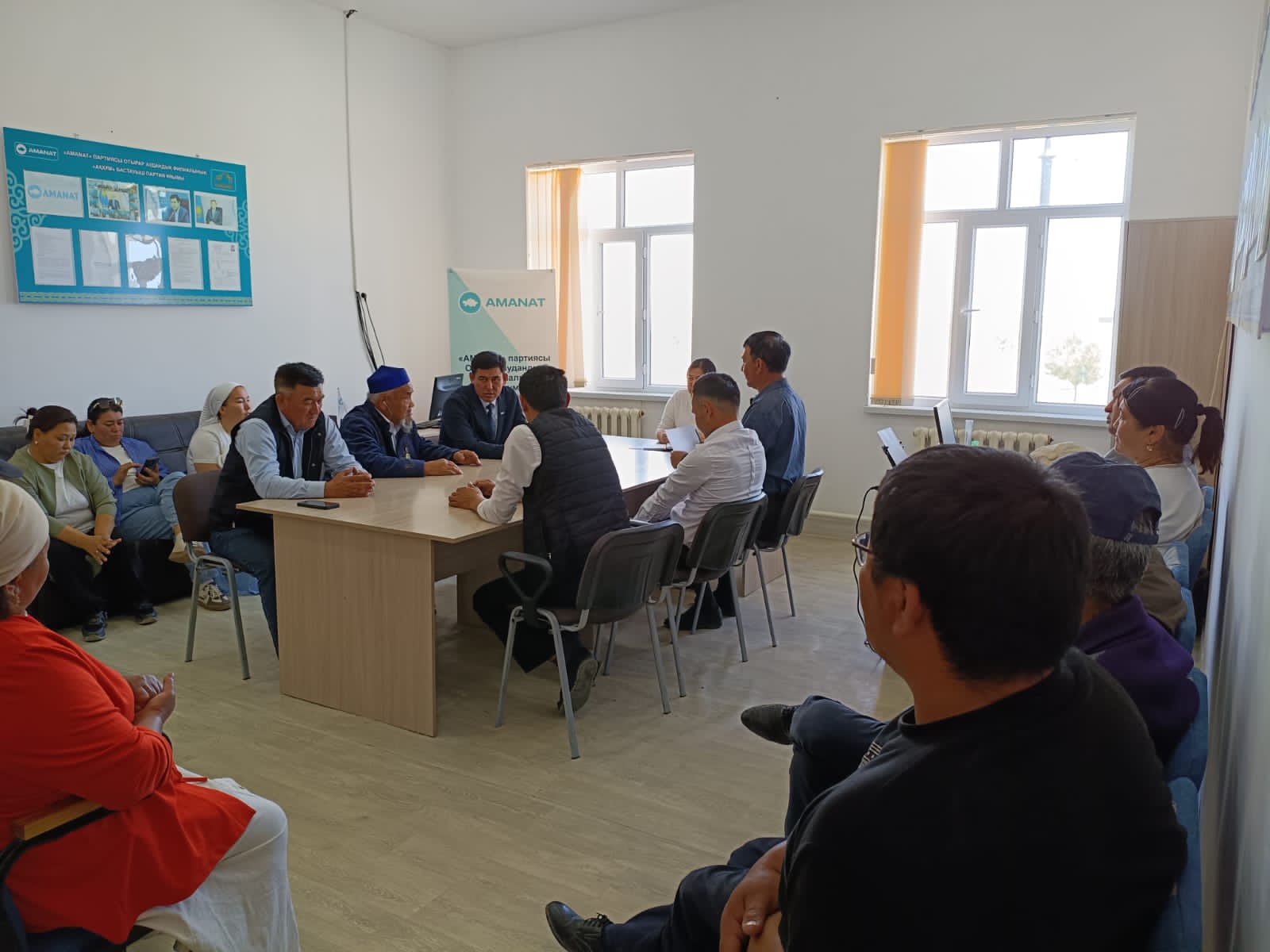 Аққұм ауыл округі әкімінің халықпен кездесуі өтті