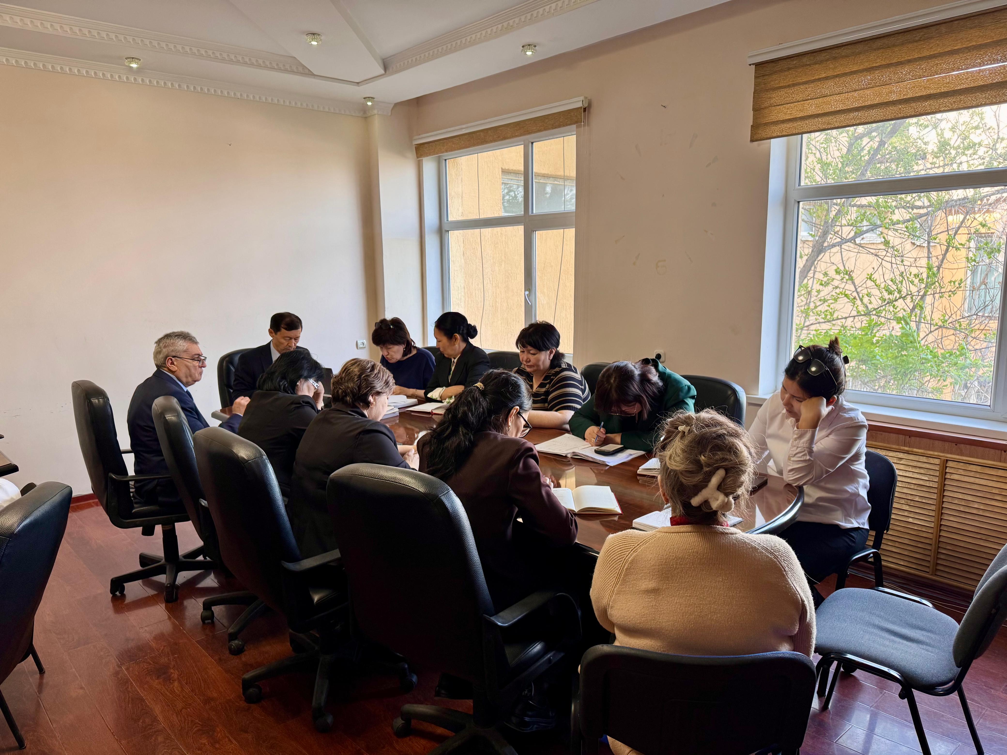 Бүгін, 2026 жылдың 20 сәуірінде Маңғыстау облысының санитариялық-эпидемиологиялық бақылау департаментінде кезекті апталық кеңес өтті.