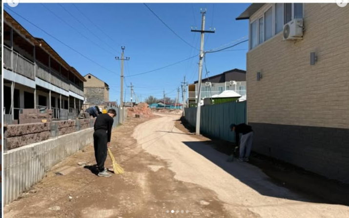 «Таза Қазақстан» республикалық экологиялық бағдарламасы аясында Балқаш қаласында «Таза аула» акциясы жалғасуда.