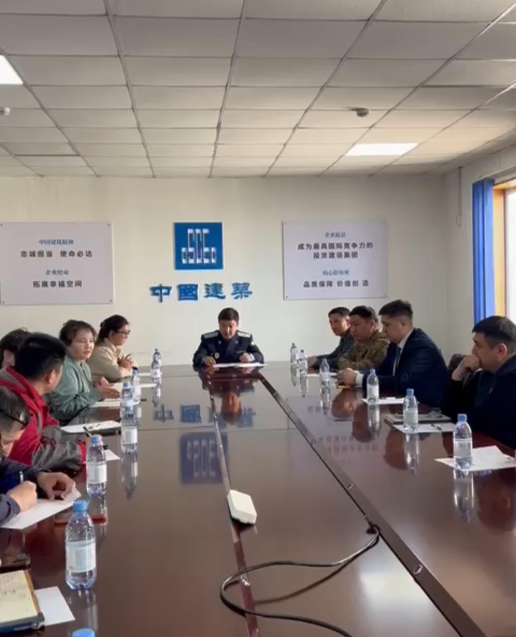 «Заң мен тәртіп»: елордалық ұжымға еңбек құқығын қамтамсыз ету мәселелері түсіндірілді