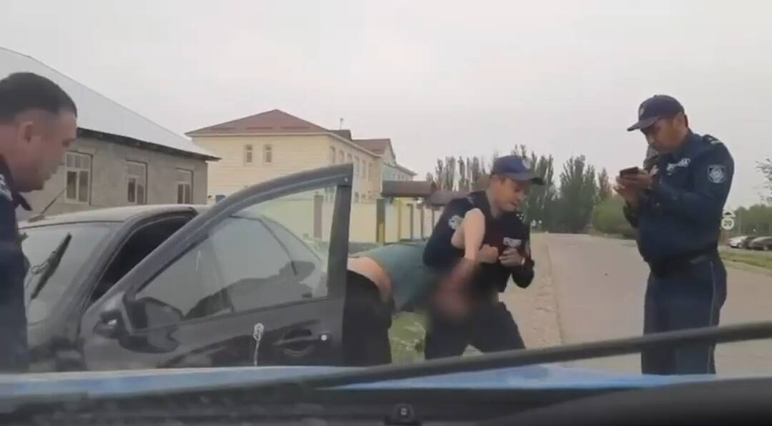 Жамбыл облысында куәлігі жоқ мас жүргізуші полициядан қашпақ болды