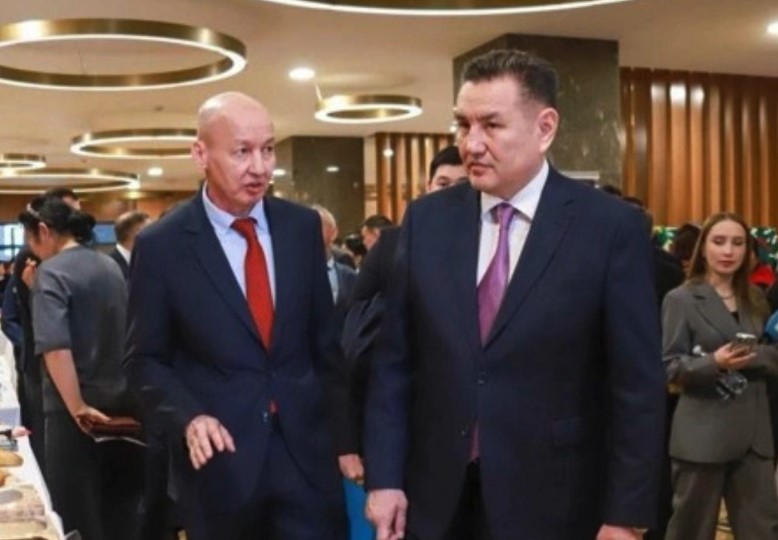 15 сәуірде Өскемен қаласының Шығыс Қазақстан облыстық филармониясында Шығыс Қазақстан облысының әкімі Нұрымбет Аманұлы Сақтағановтың қатысуымен «Altay Business» форумы өтті.