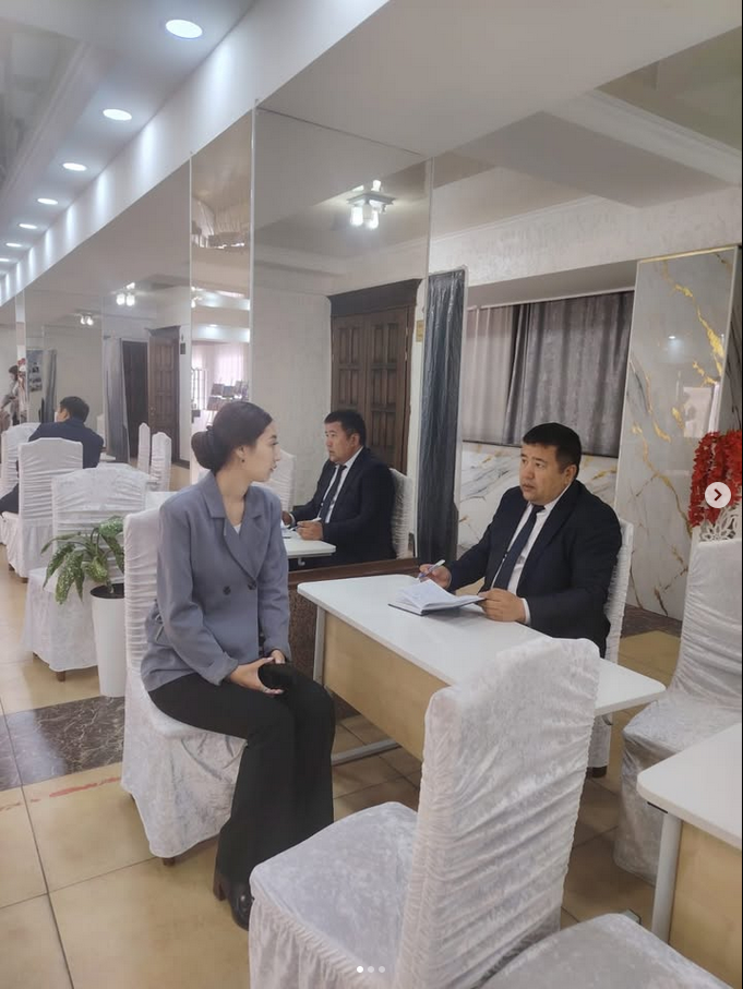 Ұлытау облысы Әділет департаменті басшысының орынбасары М. Қайруллаев облыс әкімінің Қаражал, Жайрем тұрғындарымен кездесуіне қатысып, жеке қабылдау өткізді