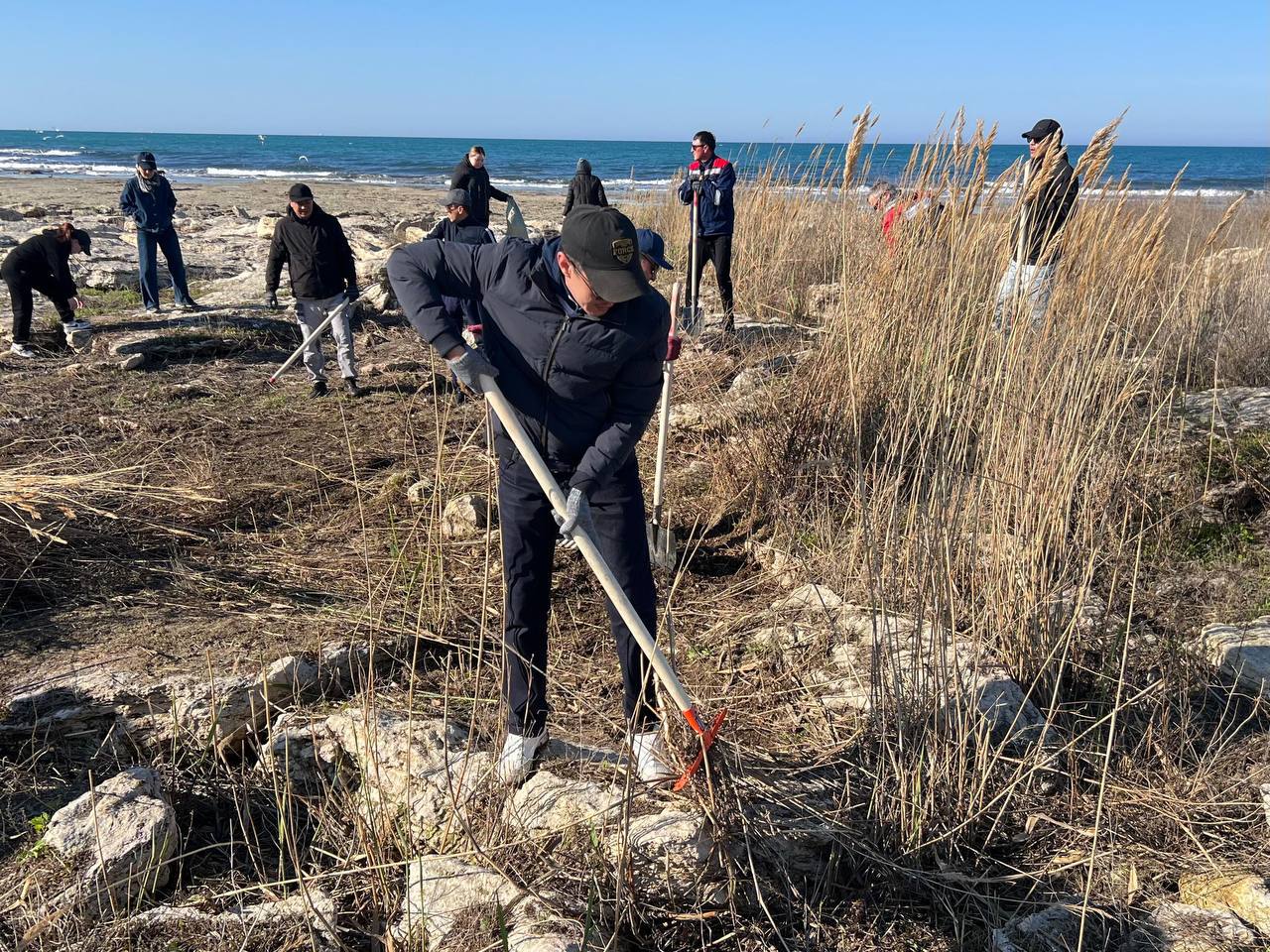 Ақтауда «Таза аула» экологиялық сенбілігіне 1500-ге жуық адам қатысты