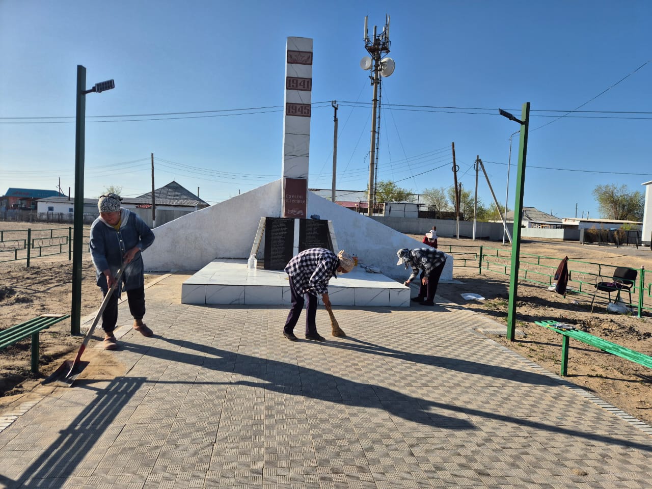 «Таза Қазақстан» акциясы аясында Көпбірлік ауылында тазалық және әктеу жұмыстары жүргізілді