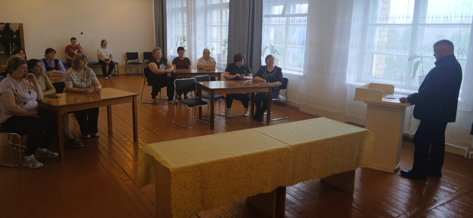 Қособа ауылдық округі әкімінің Славен ауылының тұрғындарымен есептік кездесуі