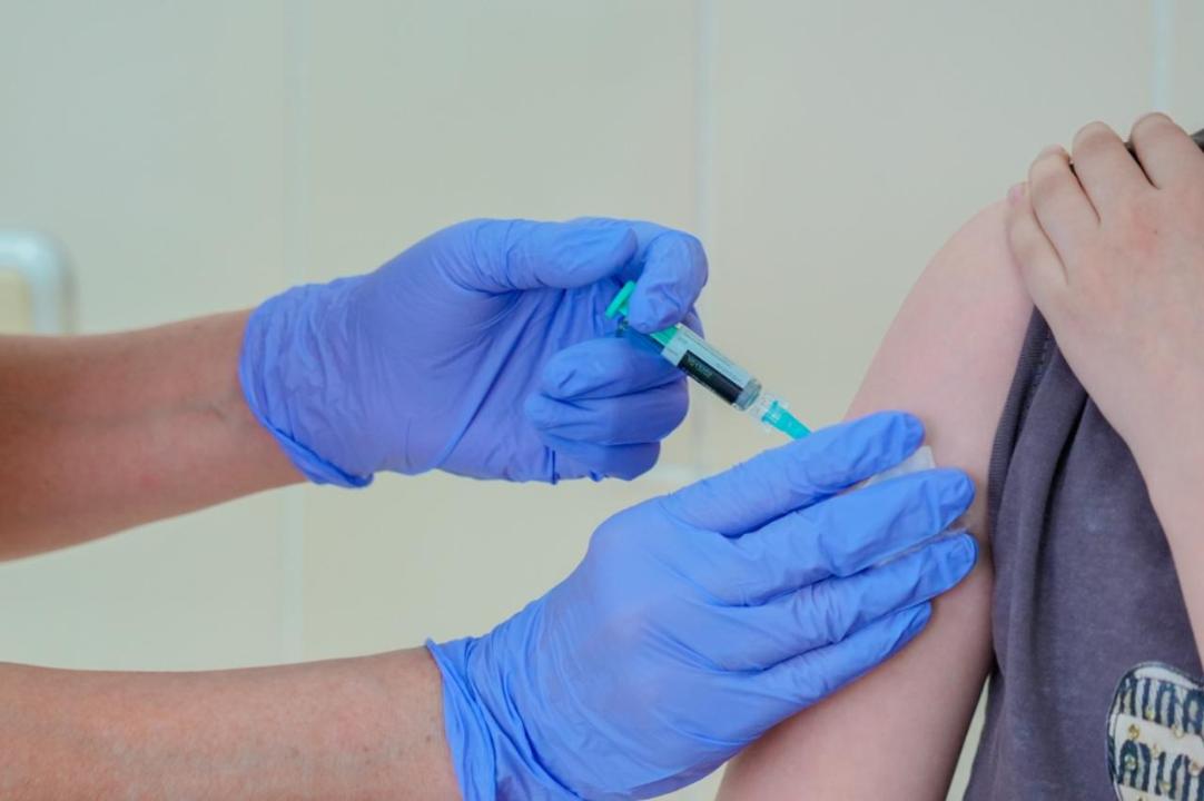 Иммундау апталығы: Астанада қыз балаларға адам папиллома вирусына қарсы екпе салынып жатыр