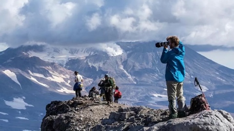 ШҚО ТЖД Күршім ауданының ТЖБ  құтқарушылары өз кезегінде тауда уақыт өткізетін туристерге келесі ережелерді сақтау қажеттігін ескертеді:
